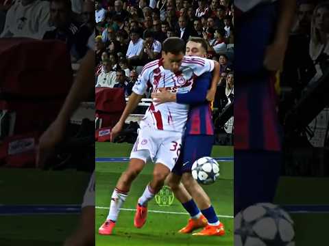 Deserve Red Card? 🤔