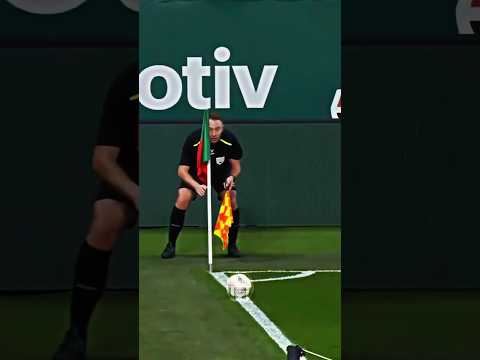 The ball is also waiting for Sparrow to run and make history 😬